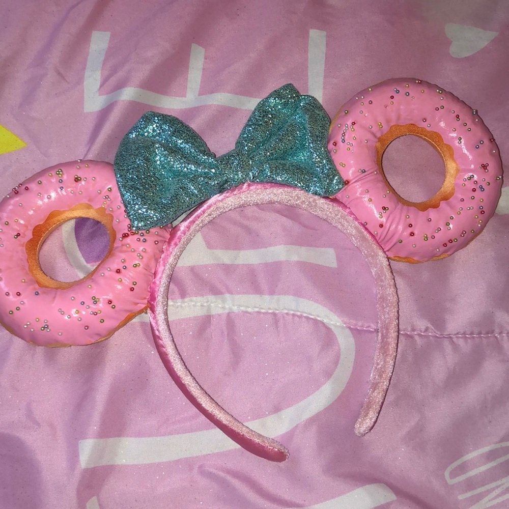 Rare Pink Minnie Donut Ears